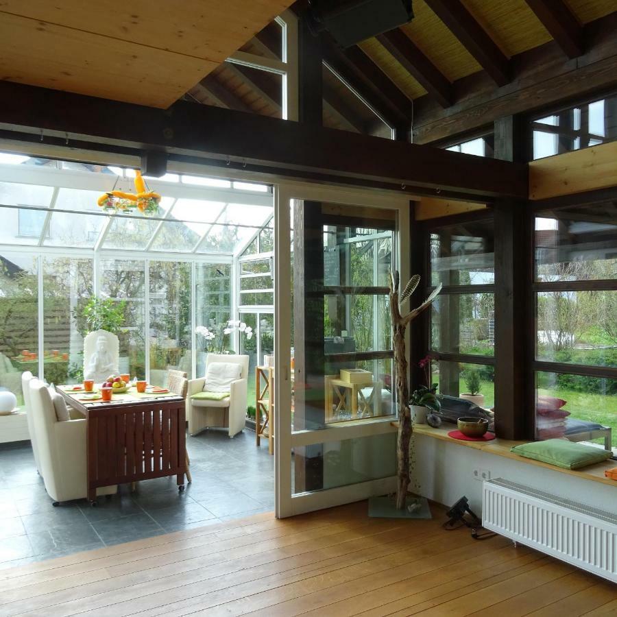 Wohlfuehlhaus Immenstaad Bed & Breakfast อิมเมนชตาด อัม โบเดนเซ ภายนอก รูปภาพ